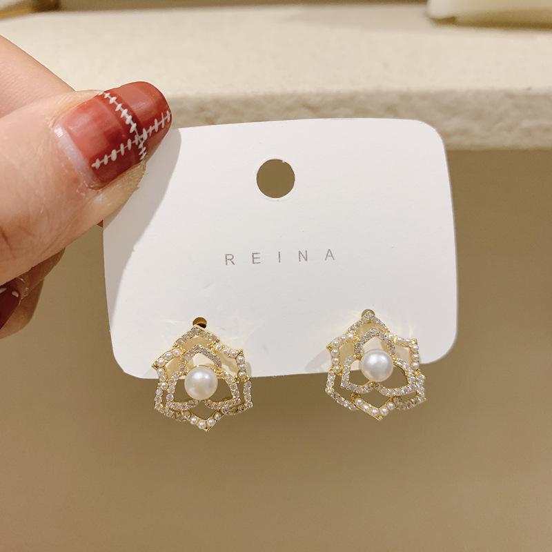 Large Retro 925 Pearl Earrings with Niche Ear Buckles for Women