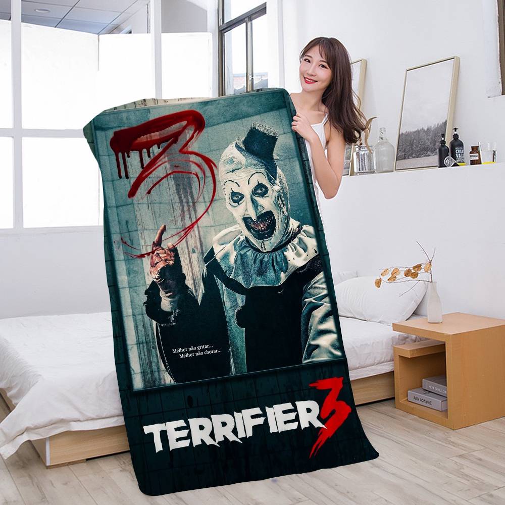 Horror Movie Terrifiers Microfiber Printed Beach Towel Mountain Climbing Yoga Beach Swimming Running Absorbent Soft Towel