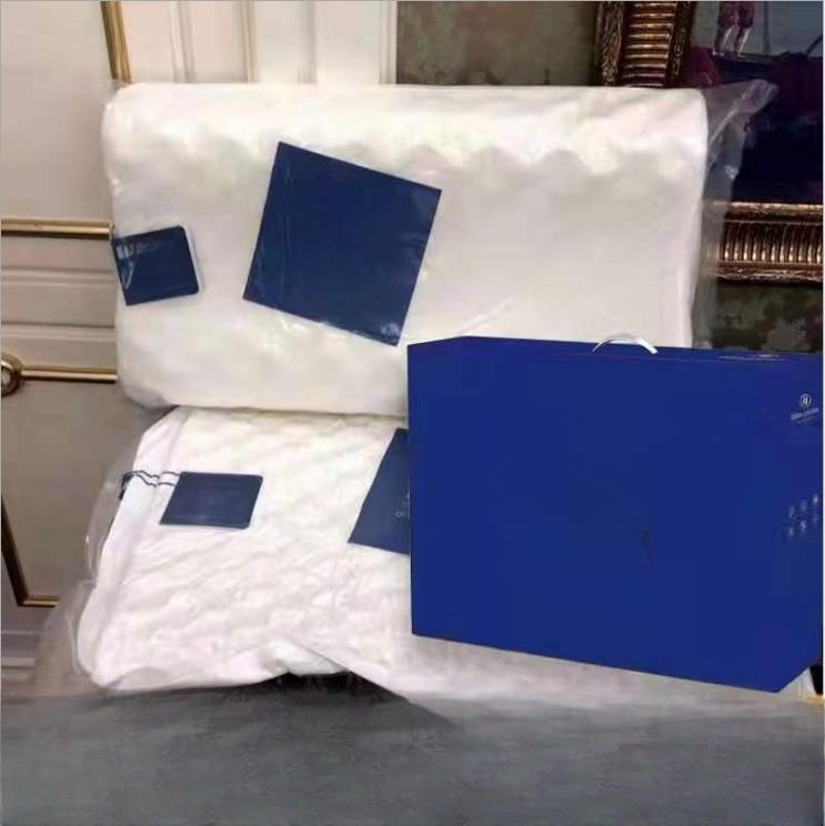 

Latex Pillow Thai Latex Pillow Neck Protector Pillow Autumn and Winter Memory 30X50cm [one pack]
