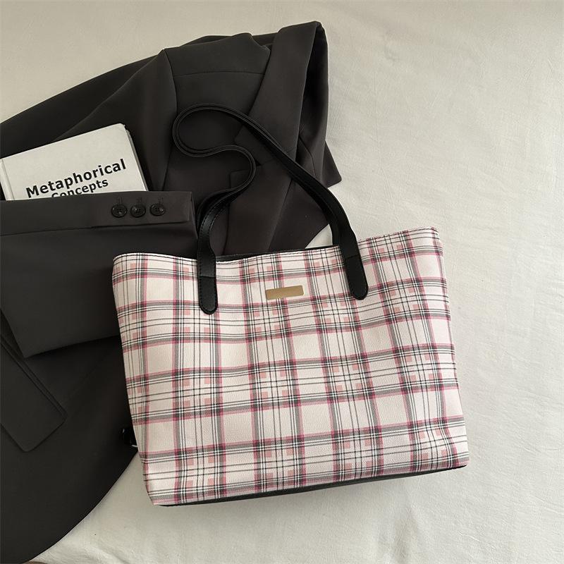 2025 Новая печатная клетчатая сумка через плечо Классическая личность Универсальная Большая вместимость Сумка-тоут Женская сумка через плечо чёрный
