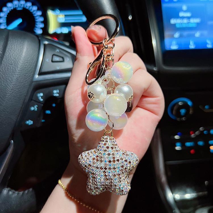 

Пятиконечный брелок-звезда с персонализированным кристаллом и жемчужной подвеской в виде виноградной лозы StyleL