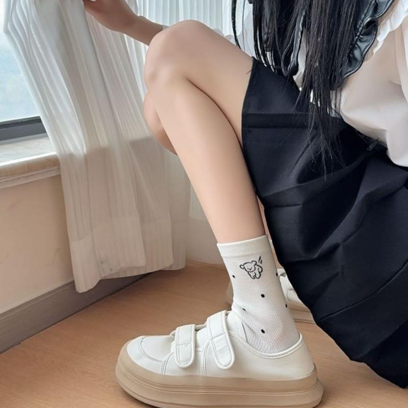 Female Spring and Autumn New Cute Dog Cartoon Student White Tube Cotton Socks