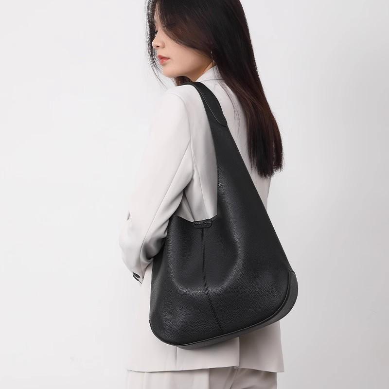 Fashionable and Retro Tote Bag, Casual and Versatile Bucket Bag, Large-capacity Underarm Single-shoulder Bag
