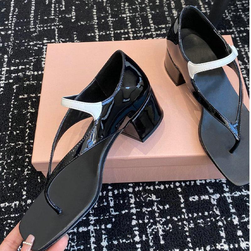 

Fashion The Same Style Of Flip-Flops For The Mu Family Fashion Show The 2025 Women S Square-Toed Thick-Heeled One-Button Mary Jane Shoes 34