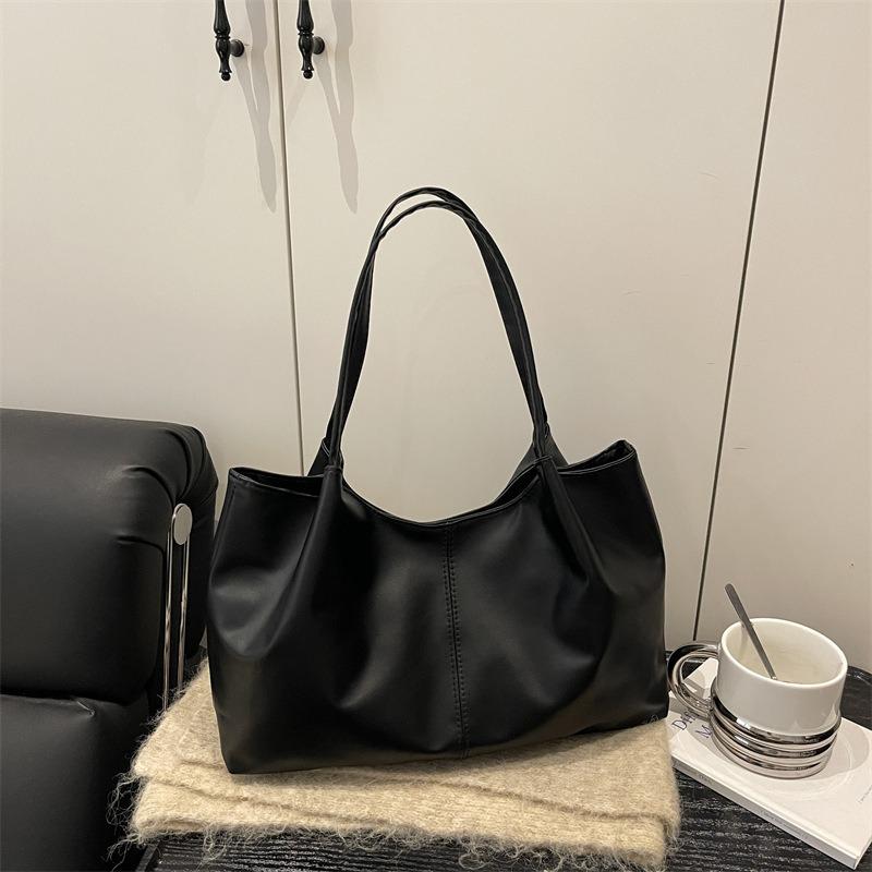 New large-capacity commuter bag women's popular shoulder underarm bag casual versatile fashion simple tote bag