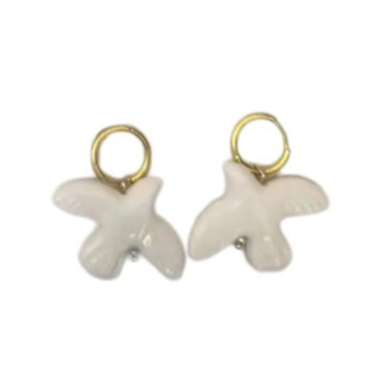 Einzigartiges Weißer Tauben und Ast Halskette Für Tägliche Outfits Oder Besondere Anlässe Auf der Suche Nach Einem Hauch Von Vintage-Charme