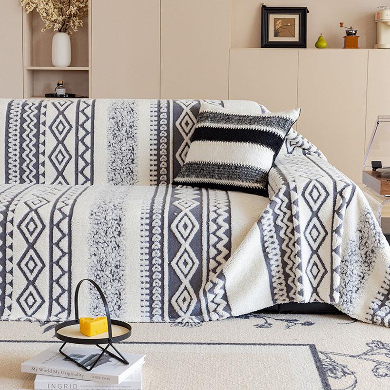Bohemian Winter Thick Velvet Sofa Towel Multi Functional Dustroof Sofa Towel Cover for Living Room Plush Knee Blanket for Office