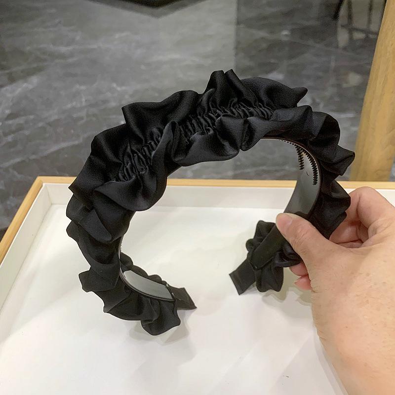 Korean Style Black Wide-Brimmed Satin Pleated Headband for Face Washing