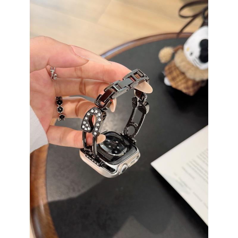 Compatible Strap for Huawei GT654, Fit4, Xiaomi 9Pro & Apple 11 - Hollow Inlaid Diamond Design