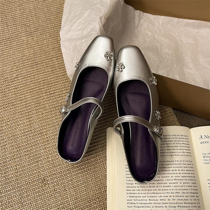 Versatile one-word buckle half slippers women's rhinestone square head inner height increase shallow mouth soft leather bag head sandals bright