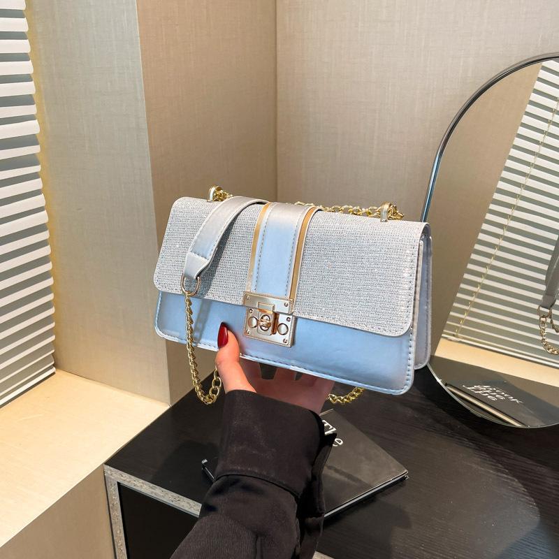 

Асимметричная цепочка на одно плечо, новая маленькая квадратная женская сумка с пайетками 2025 корейской версии, модная летняя сумка-мессенджер серебряный