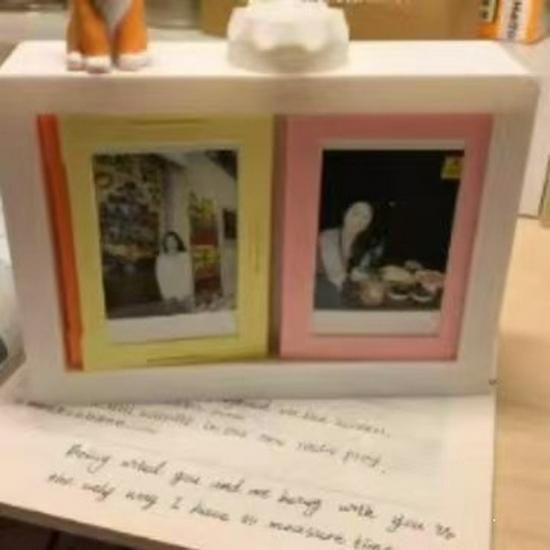 3D Printed Rotating Polaroid Photo Album: 12-Card Double-Sided Desktop Frame".