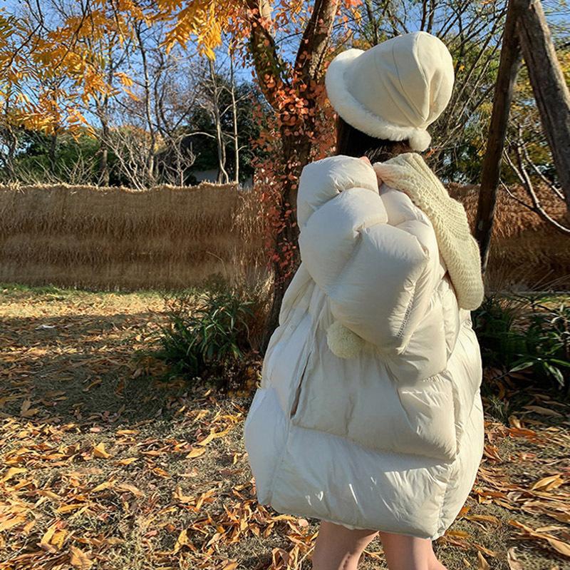 

Премиальная корейская вязаная шапка с вставками пуховика женская 2025 зимняя утолщенная шапка-помпон из белого утиного пуха в стиле «хлеб» S слоновая кость