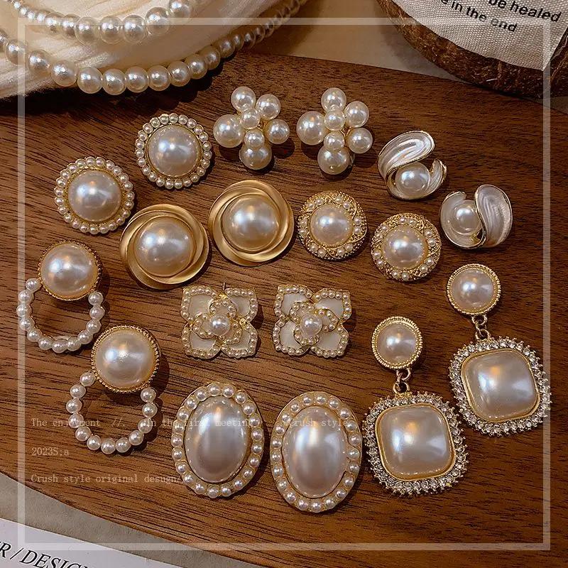 French Baroque Pearl Earclip with No Ear Hole for Women New Earclip Style Versatile Earaccessory
