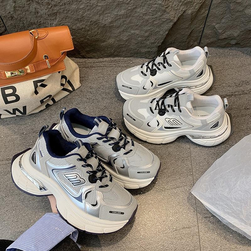 Europäische Station Dad Schuhe Damen 2025 Neu Dicksohlige Höhenvergrößernde Super Feuer Damen Schuhe Leichte Weichsohlige Freizeitschuhe