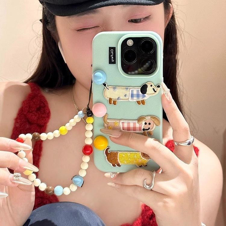 Embroidered Dachshund for IPhone 17 Phone Case for IPhone16promax Lychee Pattern