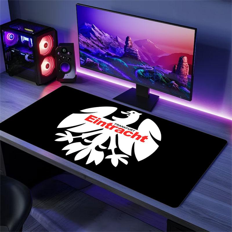 Eintracht Frankfurt Mauspads, Große Gaming-Schreibtischmatte, Rutschfestes XXL-Mauspad für Laptop & Tablet, Mini-PC-Spielmatte mit genähten Kanten