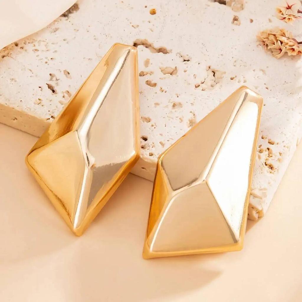 Ingemark Simple Geometric Irregular Tapered Stud Earrings Women Trendy Gold Color Metal Piercing Earring Daily Jewelry Accessory