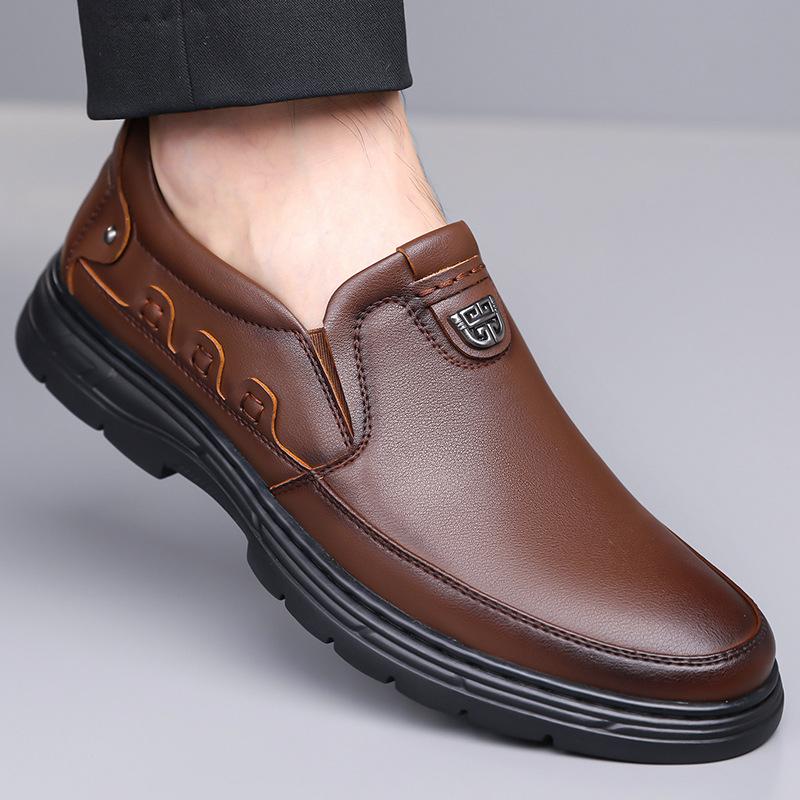 Men's Shoes Are Comfortable and Breathable, Autumn New One-pedal Men's Leather Shoes Business Casual Versatile Soft + Non-slip Dad Shoes