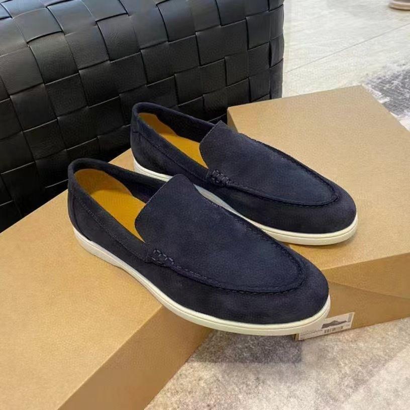 Men's Casual Loafers Are Light, and The Same Lazy Shoes Are Pedaled Every Day.