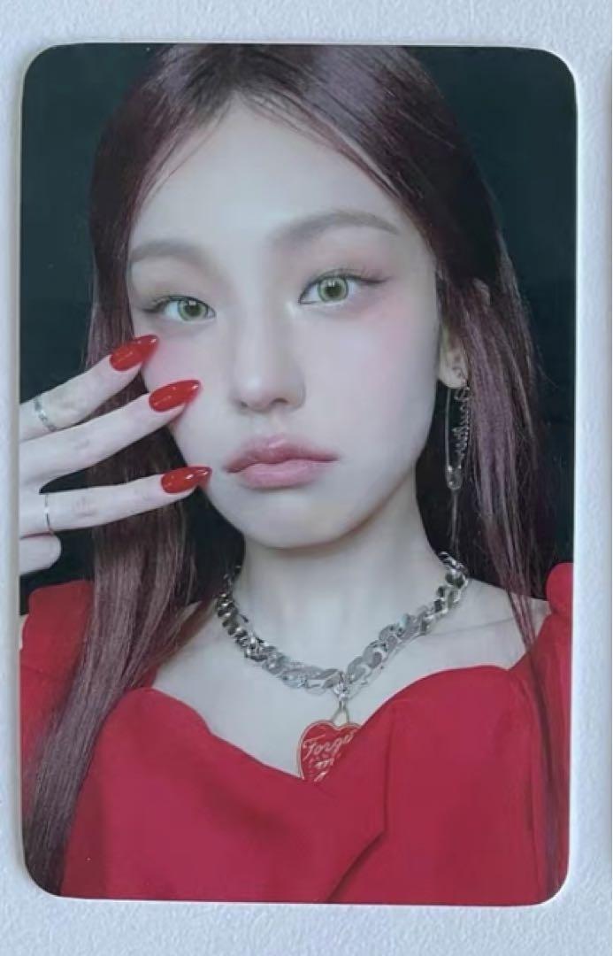 

[Б/У] ITZY Йеджи Карта для торговли с предзаказным лимитированным бонусом Air Soundwave 1