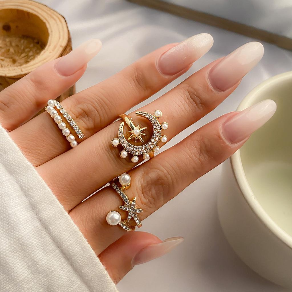 Temperament Full Of Diamonds, Small Butterfly Star And Moon Set Ring, Personalized Stacking Of Geometric Ring Jewelry