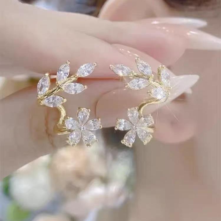 Brincos de Verão Exquisitos de Folha Verde com Strass 2024 - Fofos e Fashion