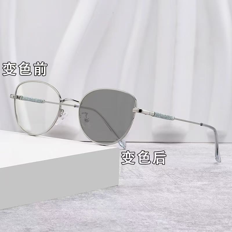 

Light-Sensitive Color-Changing Anti-Blue Light Glasses Frame Plain Face Fashion Casual Cat Eye Myopia Glasses Bright Pink Street Shooting Myopia Photochromic flat lens 0 degree
