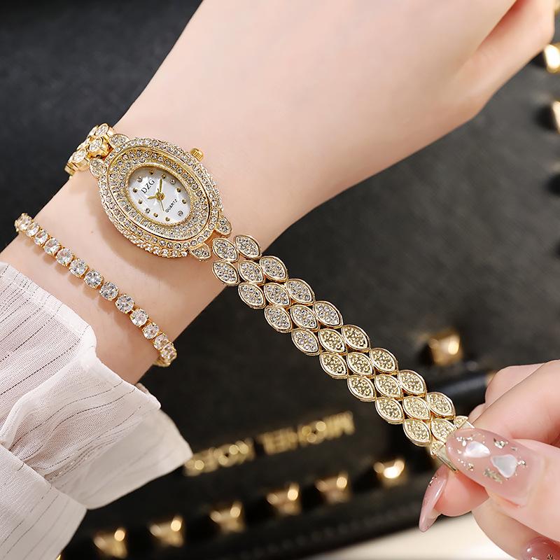 CQ219 Fashionable Women Watch with Diamond Studded Oval Bracelet Quartz Watch Light Luxury Clock Gift Watches for Woman