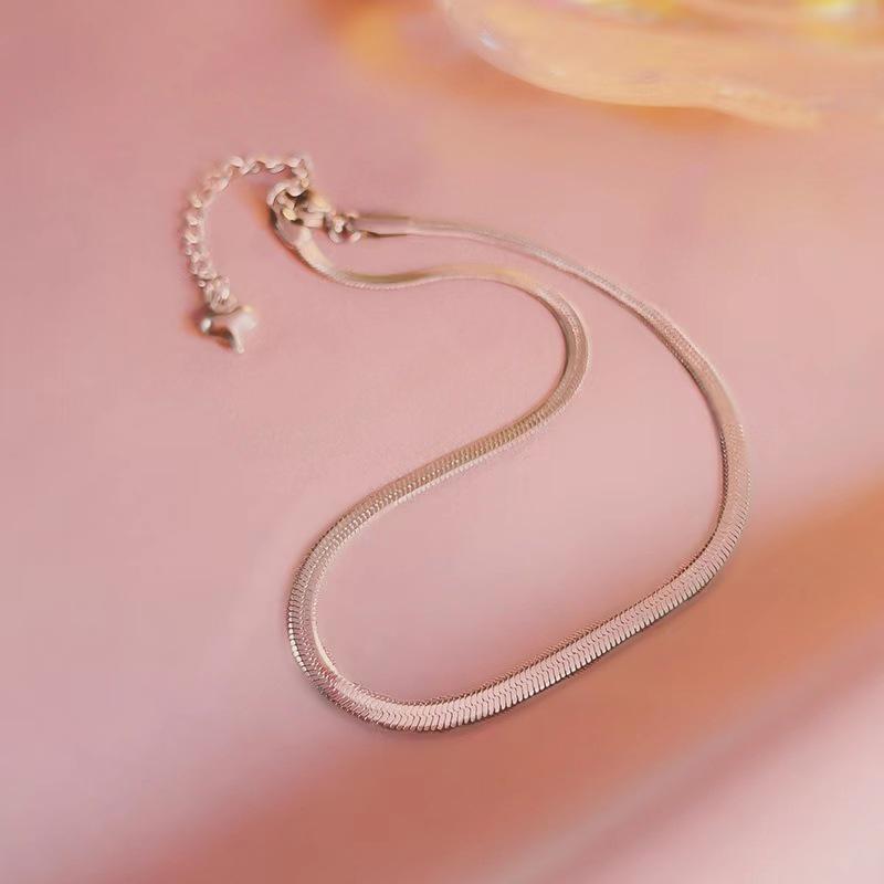 Stylish 18k Gold-Tone Titanium Steel Flat Snake Chain Bracelet for Women - Trendy Niche Design