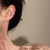 2Pcs Creative Angel Wings Ear Cuff Pin Earrings Unique Minimalist Wings Ear Clip For Women Fashion Jewelry Accessory Gifts