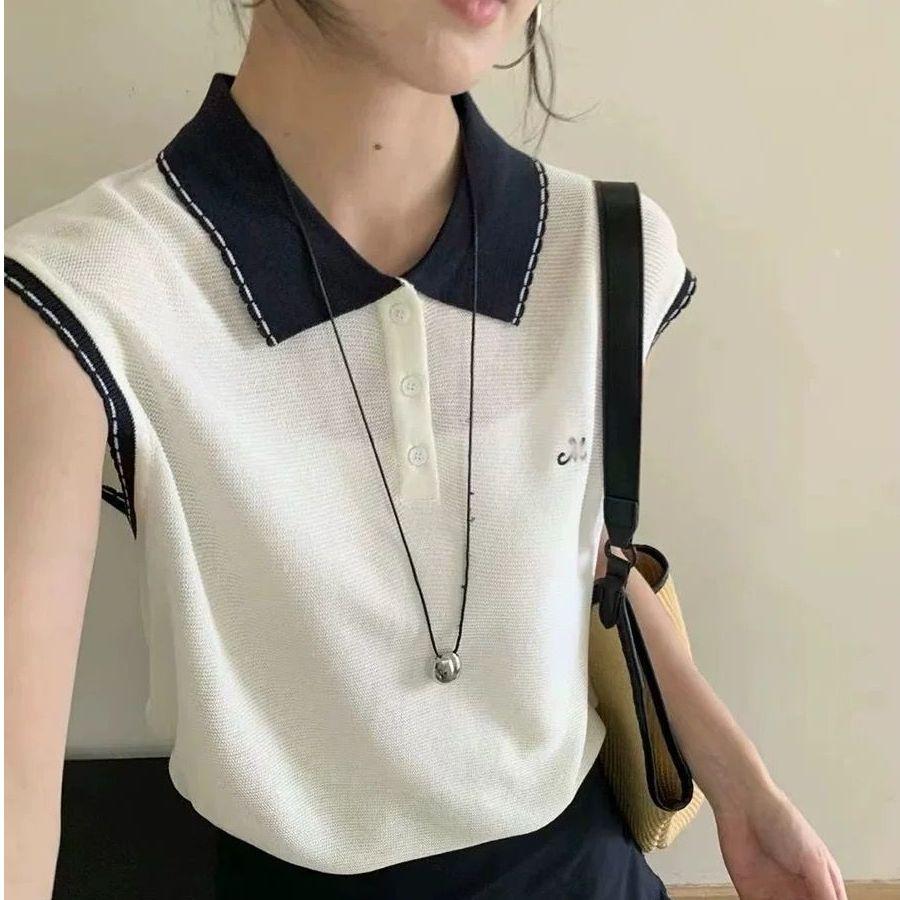 A New Summer Knitted Short-sleeved Shirt with A Polo Collar and A Contrasting Color In The School Style