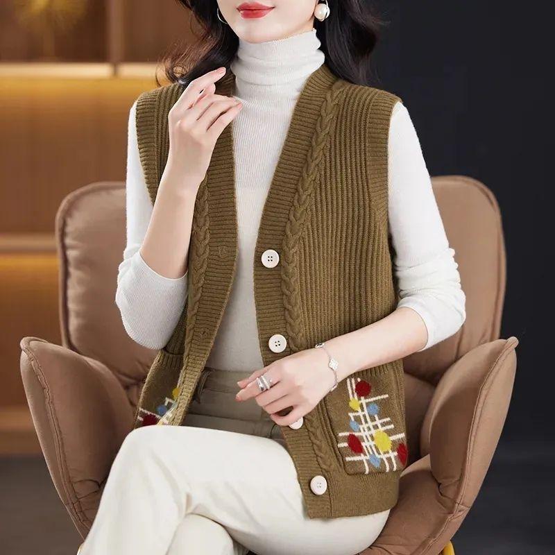 Spring and Autumn Mom's Sweater Sleeveless Needle Cardigan Women's Plus Size Loose Vest Sweater