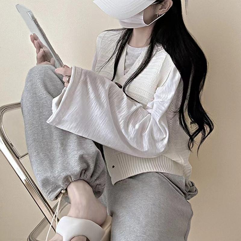 Podzimní korejská móda Pletená Retro vesta Ženy Nový design Volný All Match Svetr Bez rukávů Vesta Estetický roh Knoflík Vintage Cardigan