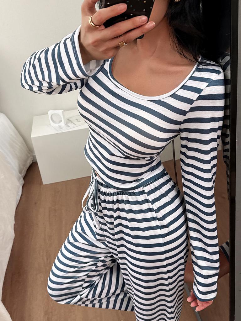 Women's Two-piece Set with A Square Trendy Striped Design Comfortable Casual Pajama New Striped Long-sleeved Wide-leg Pants