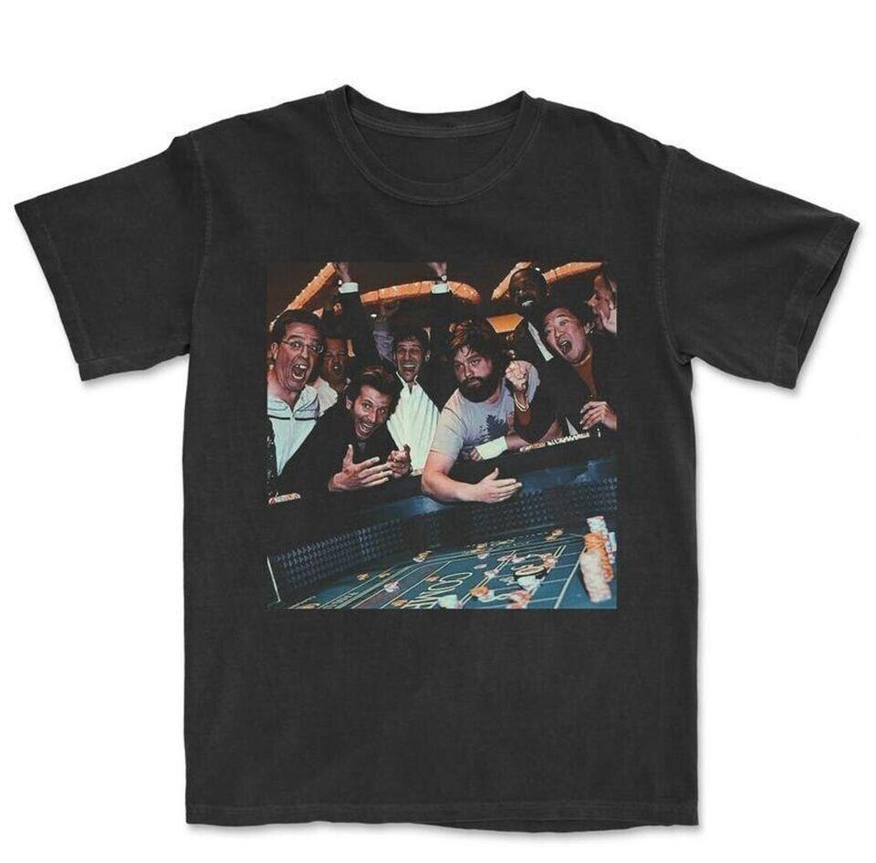 26 Vintage The Hangover Playing Poker Unisex Black T-Shirt Unisex T-Shirt M