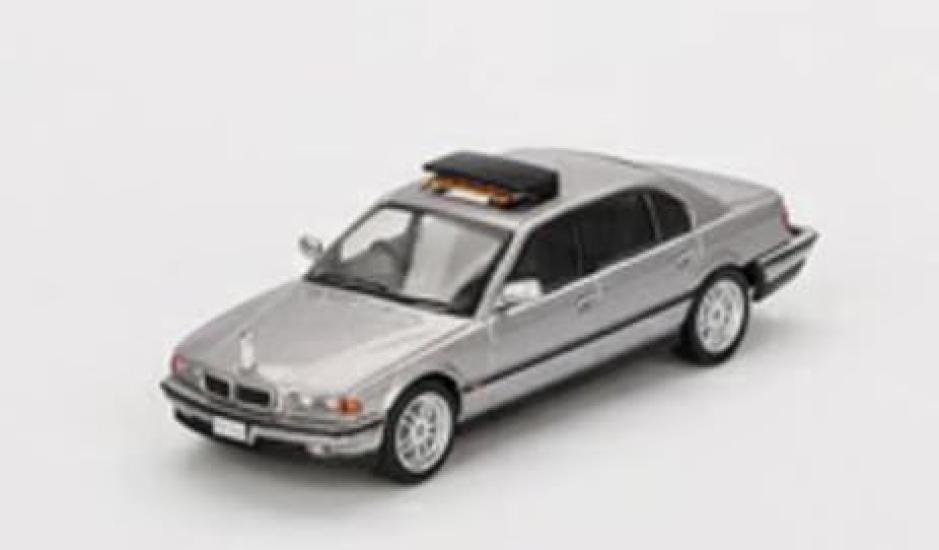 007 BMW 750IL Tomorrow Never Dies Specification Diorama Miniature Car, Specially Equipped Movie Car