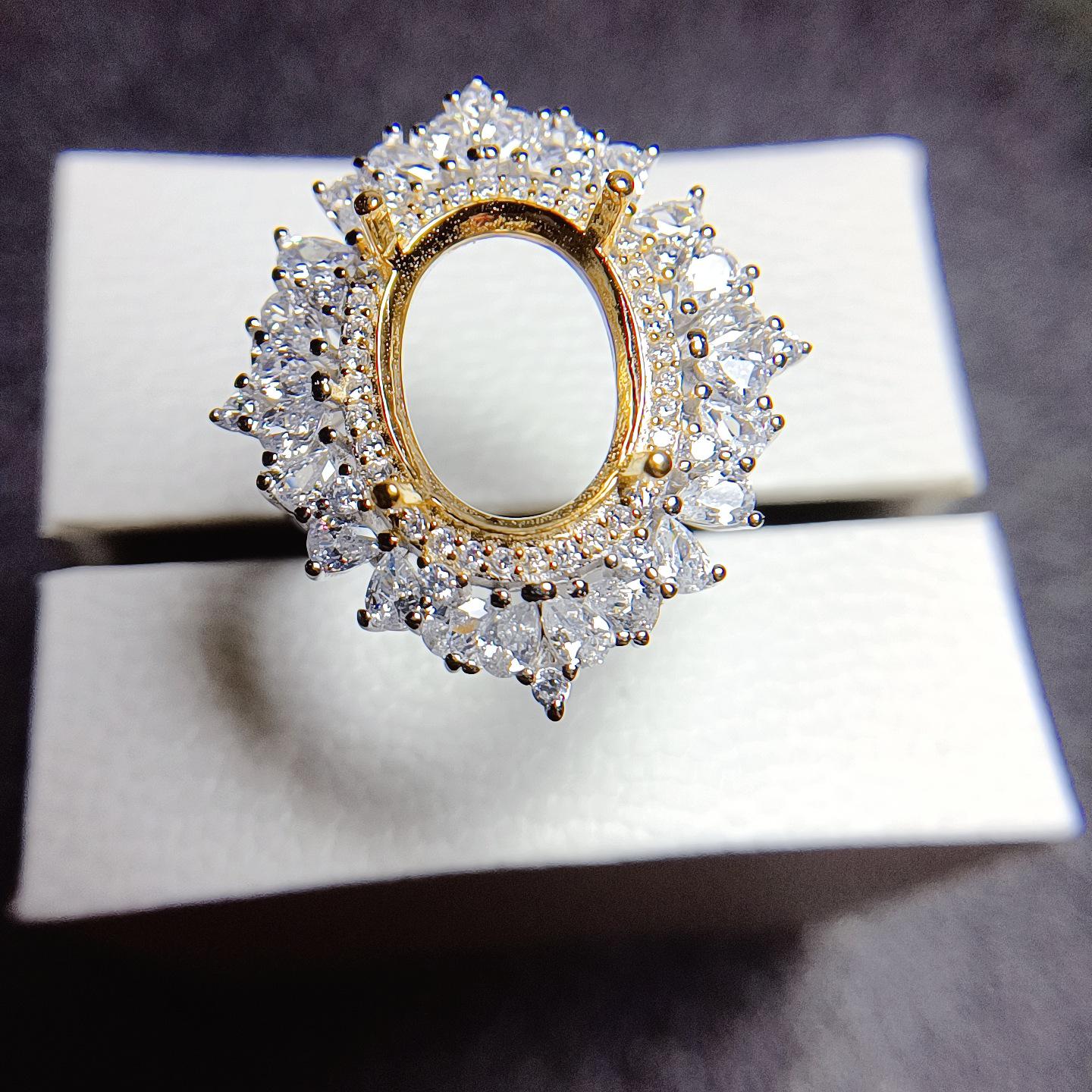 

Elegant Dual-Tone S925 Silver-Plated Oval Ring with 10x14mm Empty Setting for Women