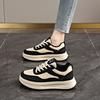 Platform-soled retro board shoes, new spring black and white casual sports shoes