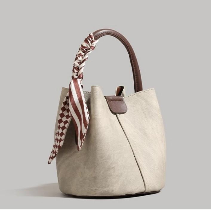 Simple Hand-held Bucket Bag for Women's Summer Fashionable and Versatile Work Commuting One-shoulder Crossbody Bag