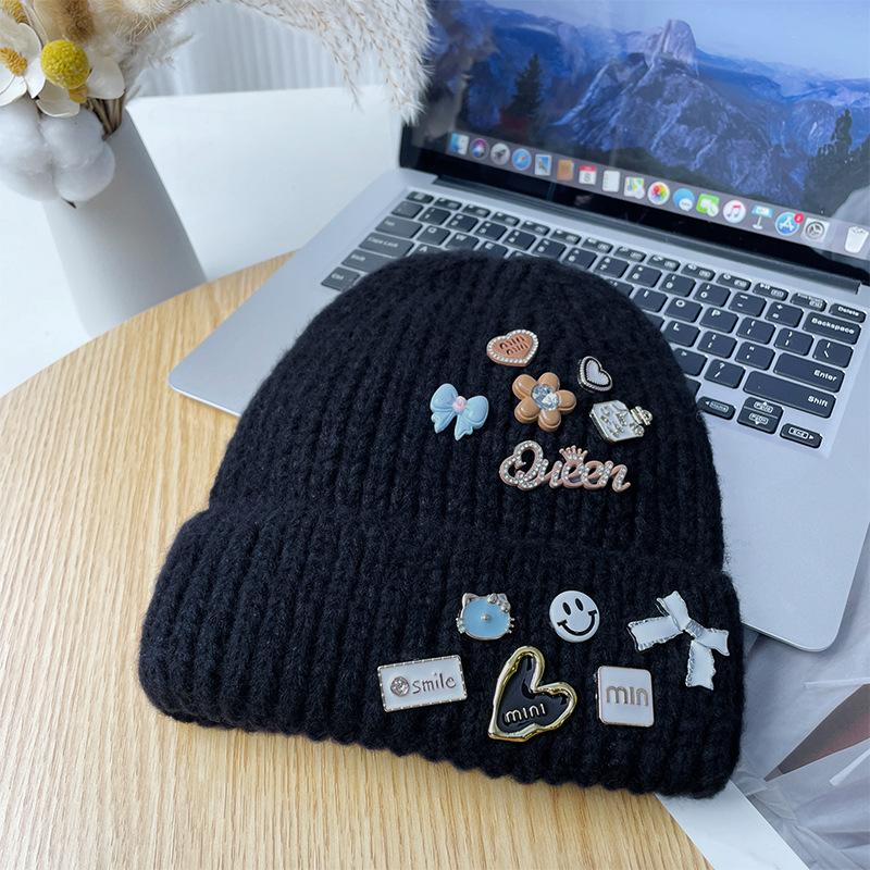 

Japanese Sweet Button Knitted Hat for Women in Autumn and Winter Large Head Circumference Warm Ear Protection Thick Woolen Cold Hat 56-62CM