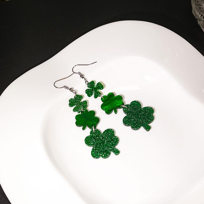 Mori Four-Leaf Clover Earrings, Small Fresh Temperament Acrylic Earrings, Green Clover Earrings.