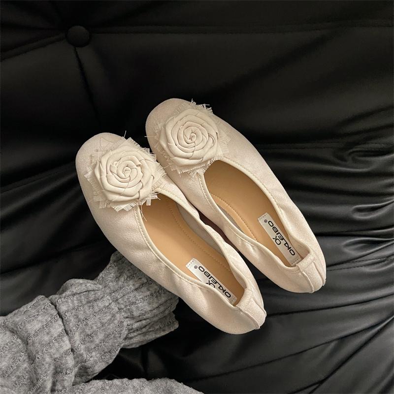 

Retro niche single shoes women s 2025 spring and summer new rose shallow mouth maternity shoes evening gentle egg roll shoes grandma shoes 35