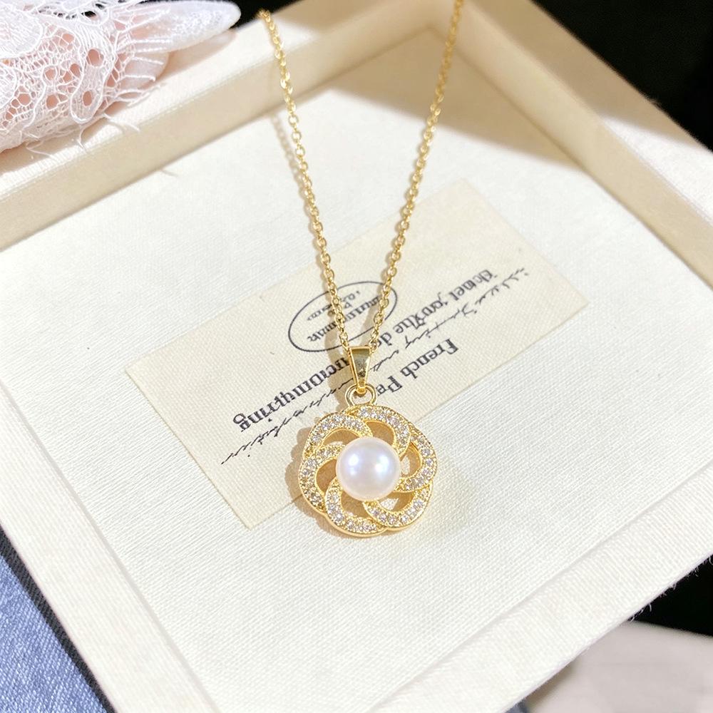 Exquisite High-End Korean Pearl & Hollow Flower Necklace for Women