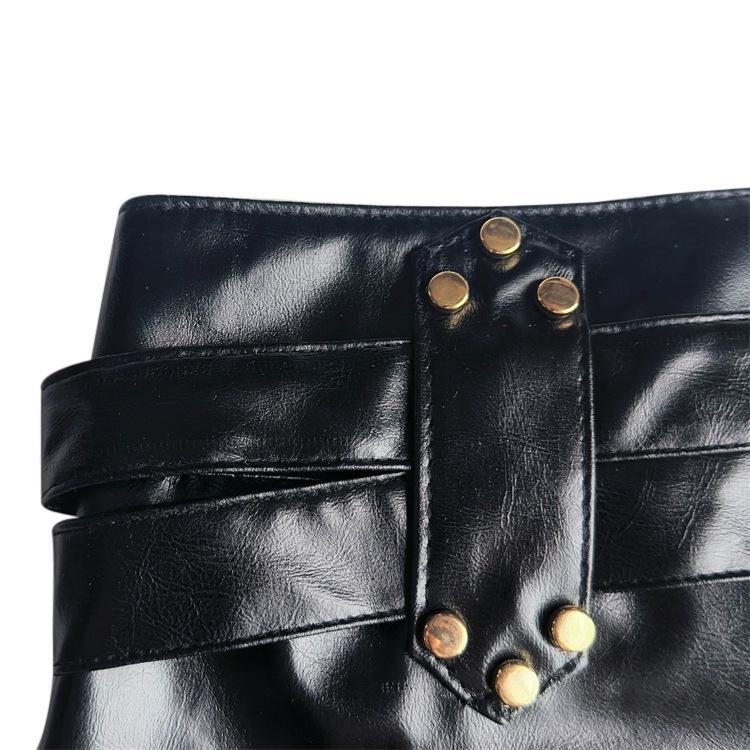 Europäisch-amerikanische Retro-Motorradshorts aus PU-Leder mit niedriger Taille und Gürtel