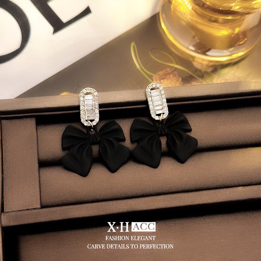 Elegant Gold-Plated Black Zircon Stud Earrings - Niche Design for a Luxurious Fashion Statement