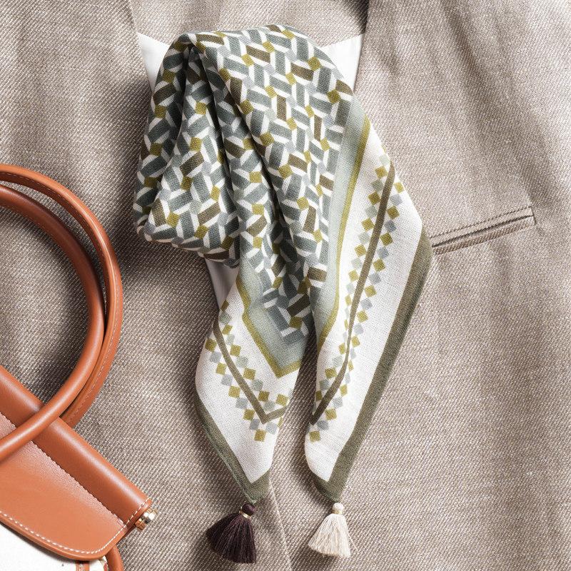 Retro literary and artistic lace cotton and linen small square scarf silk scarf women's spring, autumn and winter small scarf spring and autumn velvet