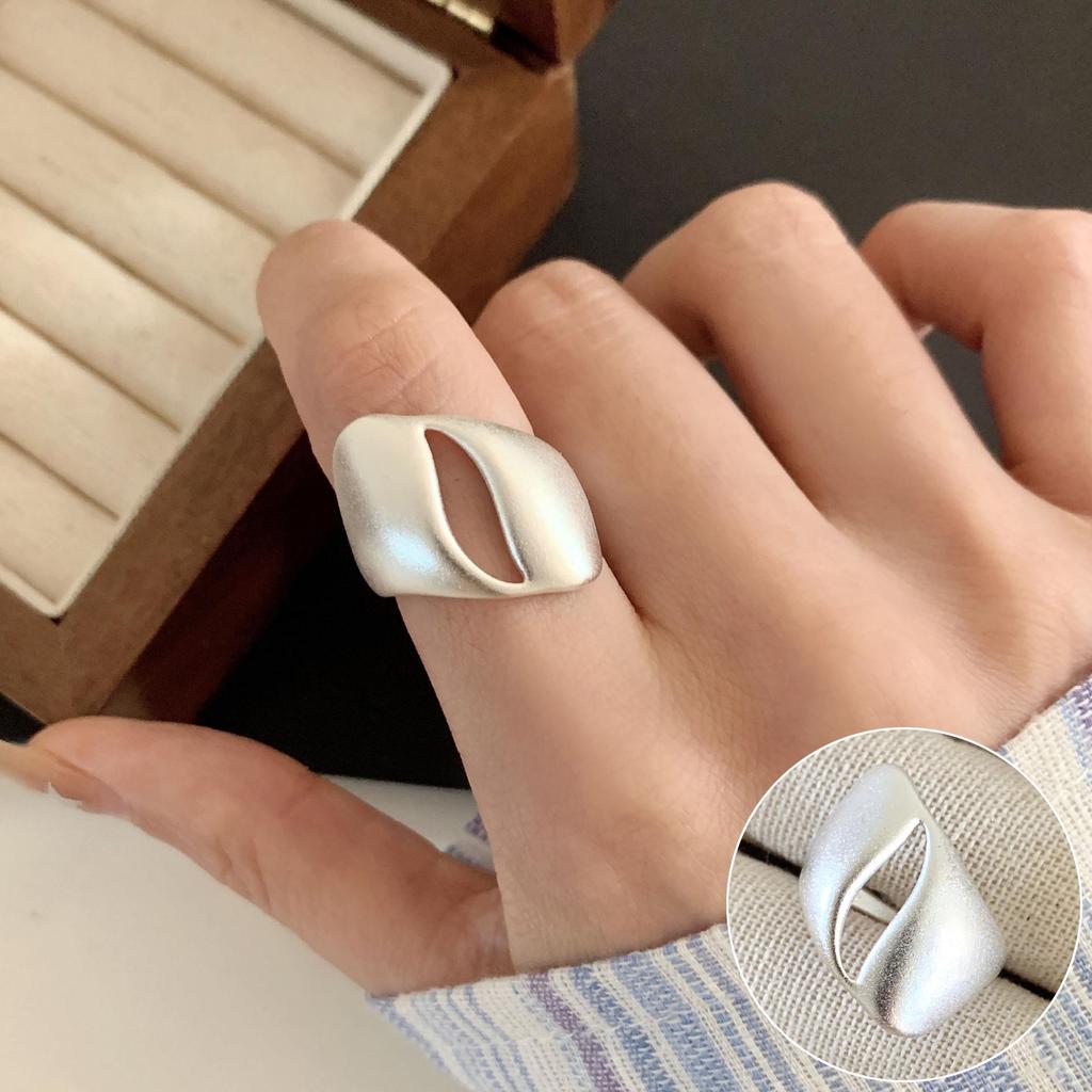Allsidig forsølvet åpen ring i sterlingsølv - Koreansk stil for kvinner
