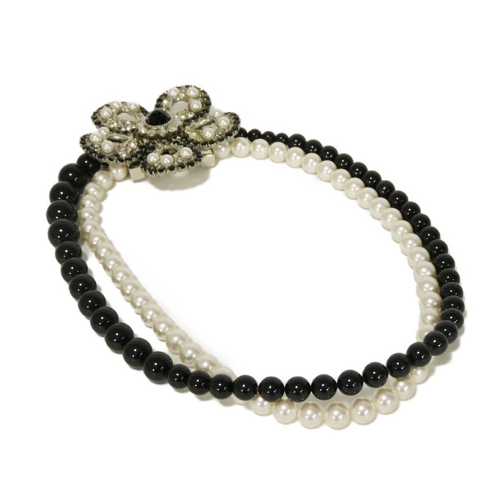Used 12166 Crystal Pearl Flower 5AJL05 7984 Beaded Black Clear Silver Double Push Lock Logo White Women's from Japan