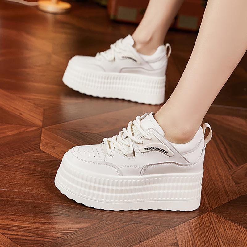 Platform White Shoes Women's 2025 Spring New Small Inner Height Increase Women's Shoes Versatile Board Shoes Sports and Leisure Shoes